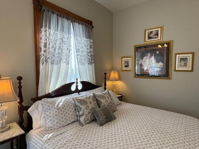 Woodbine Inn And Restaurant Madisonville Екстериор снимка