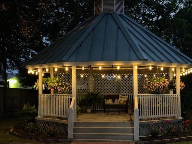 Woodbine Inn And Restaurant Madisonville Екстериор снимка
